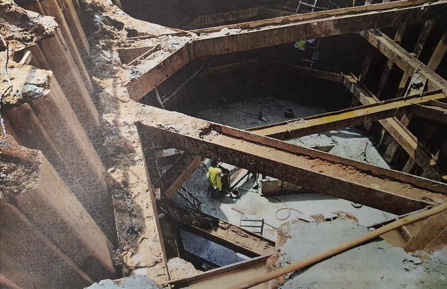 Sheet Pile Work at Indah Water Kg Jawa, Penang.